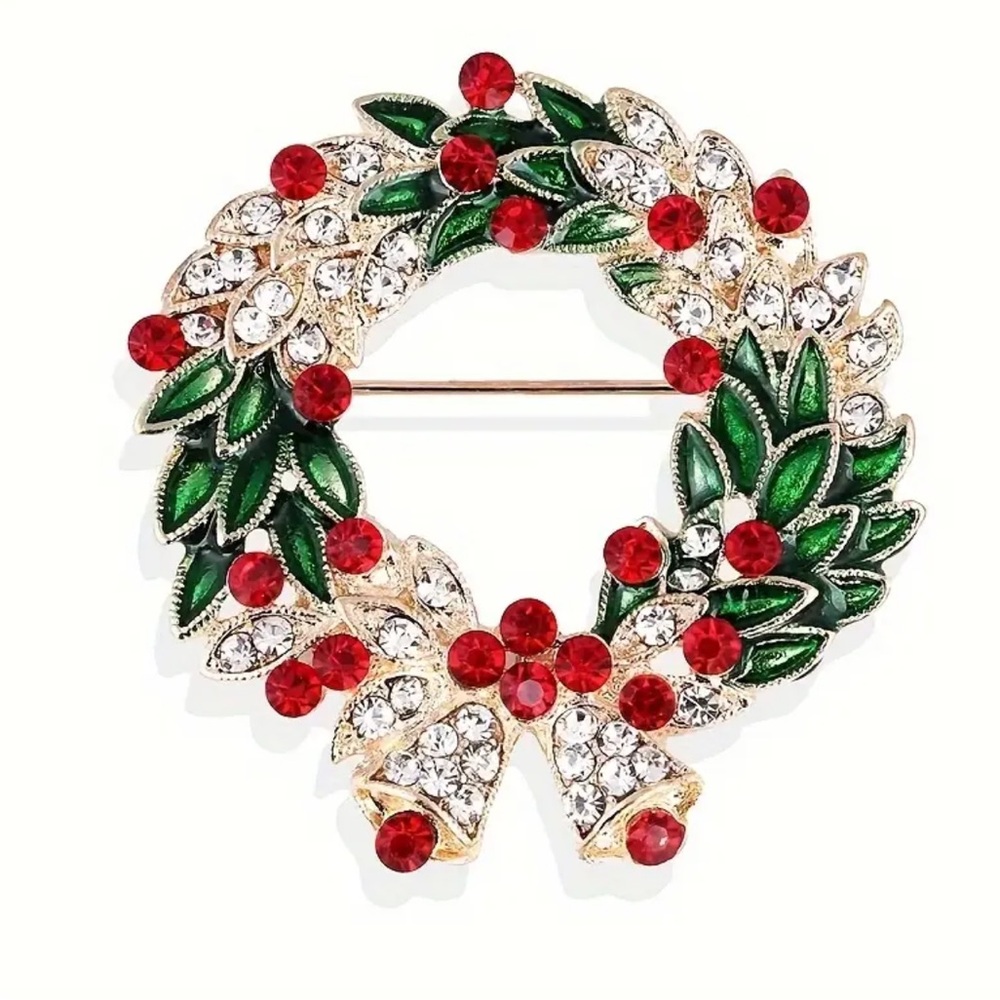 NWT Christmas holiday wreath brooch Red Green Rhinestone Alloy Gold Pin Corsage